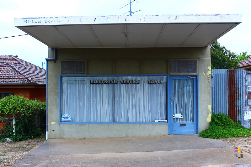 Those Little Shop Fronts - Electronic Service Castlemaine Photo